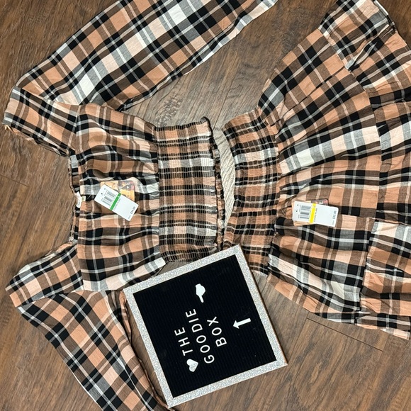 Plaid Two-Piece Set - Picture 5 of 7